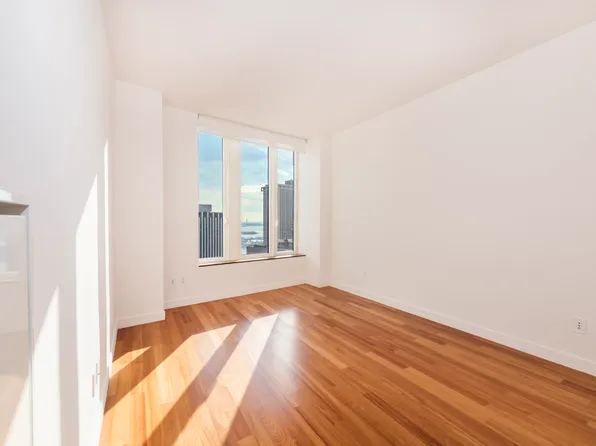15 William Street 46J image 2 of 15