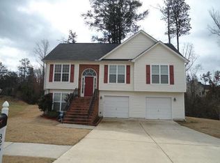 326 Breeze Mdw, Fairburn, GA 30213