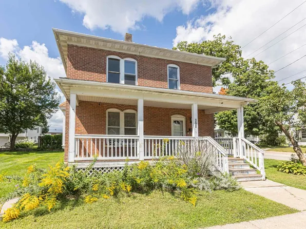 390 North 3rd Street, Platteville, WI 53818