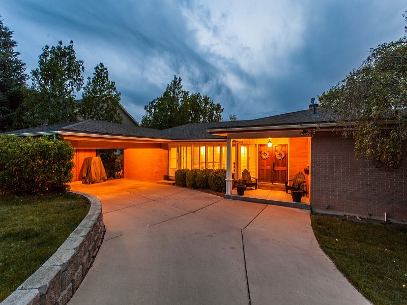 1st image of 4868 S Naniloa Dr