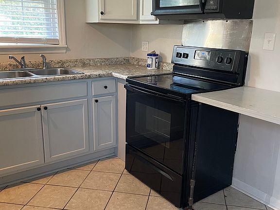 5th image of 2511 Reynolds St #C