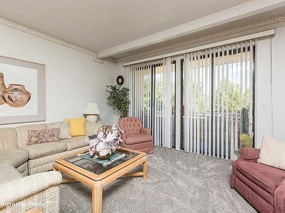 5th image of 255 W 2025 South Cir #205