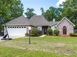 124 Lone Oak Dr, Benton, LA 71006