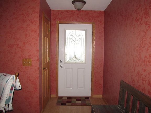 2nd image of 502 E Barker St