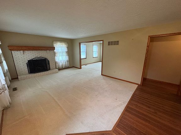 3rd image of 772 Beechwood Ave