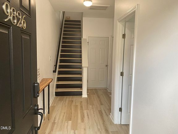 3rd image of 9826 Layla Ave