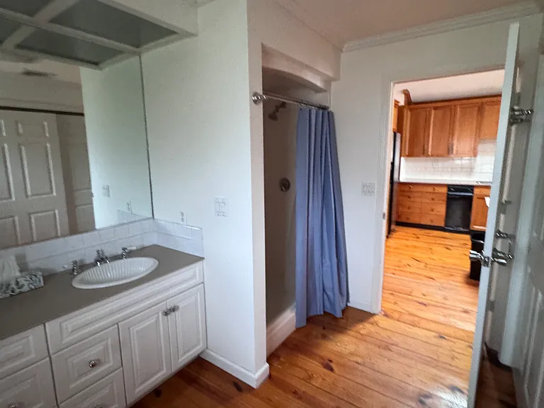 1st floor bathroom