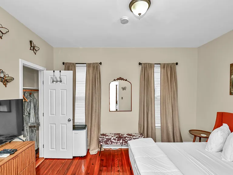 12 Ferndale St #2 — Photo 33