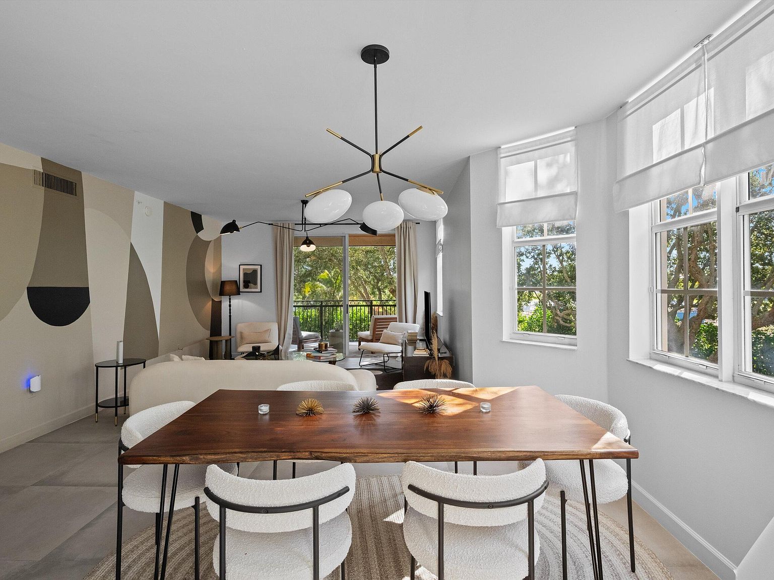 11750 SAINT ANDREWS Place #208 — Palm Beach Polo and Country Club