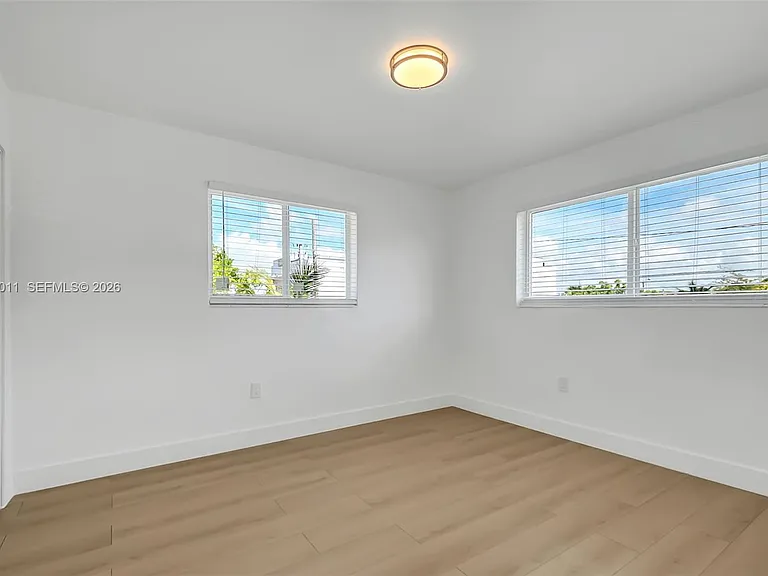 1632 NW 16th Ter #2 — Photo 3