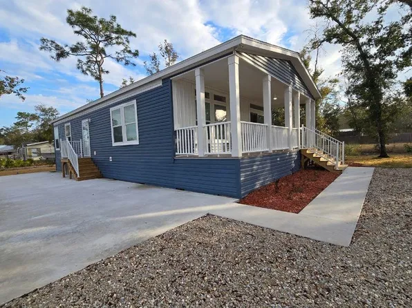1809 NE Pine Ave, Steinhatchee, FL 32359