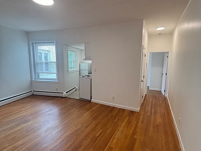 60 Gorham Ave #11 — Photo 5