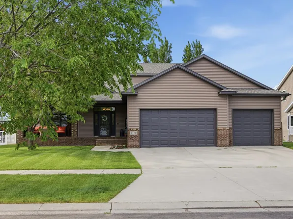 4724 Lavonne Ct S, Fargo, ND 58104