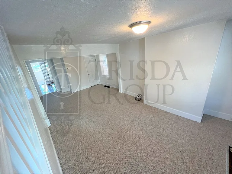 618 Southern Ave — Photo 11