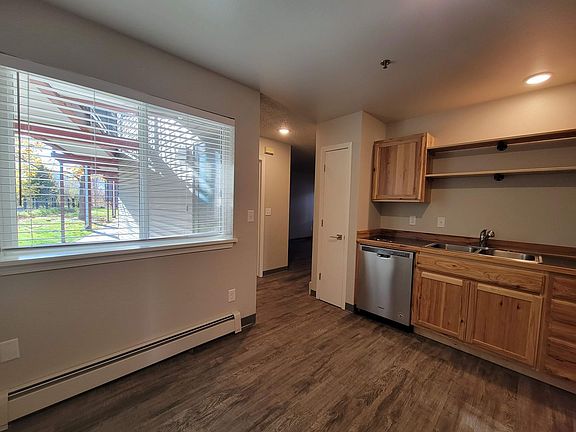 3rd image of 2075 Cooper St #711