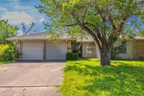 800 E Central Dr Photo 1
