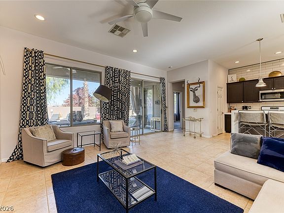 5th image of 6 Weston Hills Rd