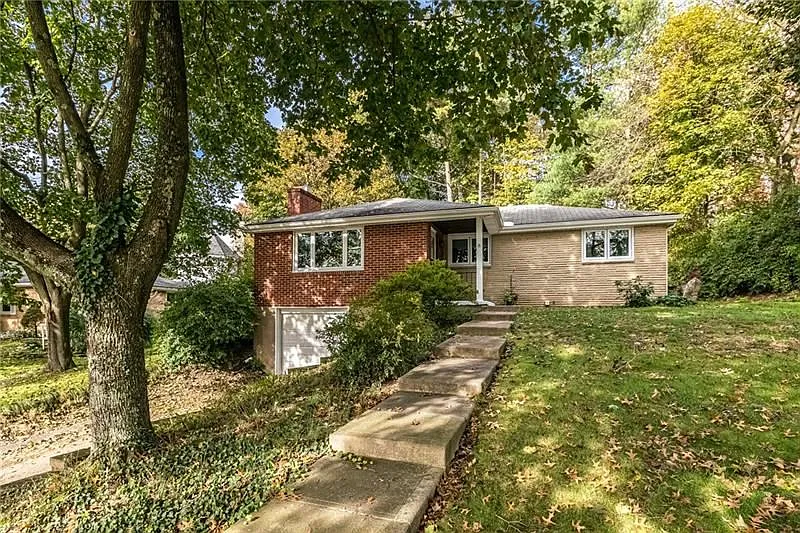 9221 Babcock Blvd photo 1