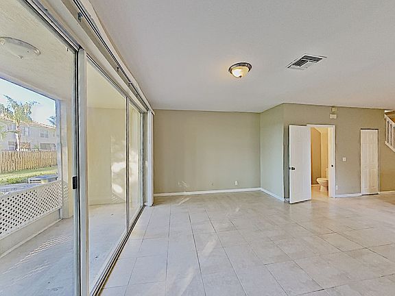 4th image of 9646 Porta Leona Ln