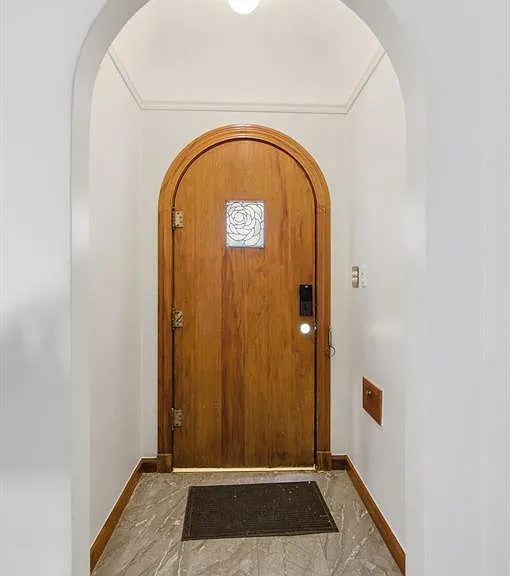 2516 Shirley Ave — Photo 5