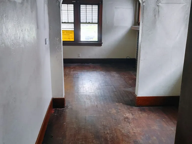 1315 John H Gwynn Junior Ave — Photo 4