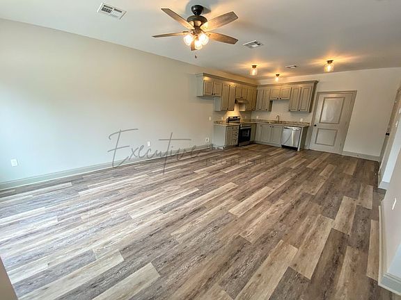 2nd image of 925 Shafer St APT A1