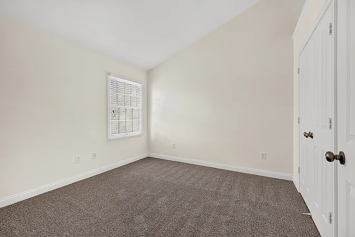 12940 Grenville St — Photo 29