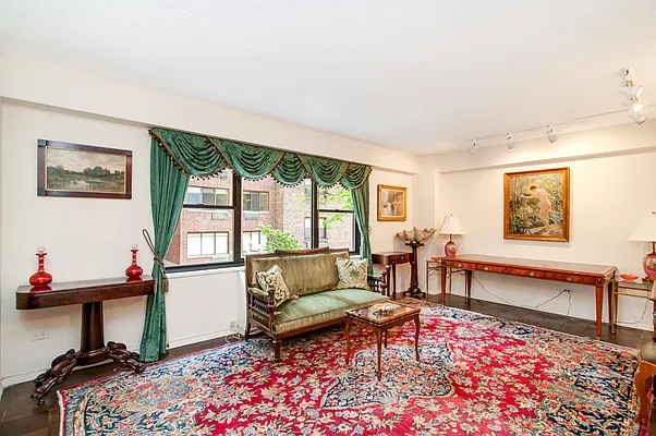 Sold by Compass | media 2