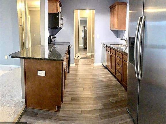 3rd image of 1304 Medicine Lake Dr W #306