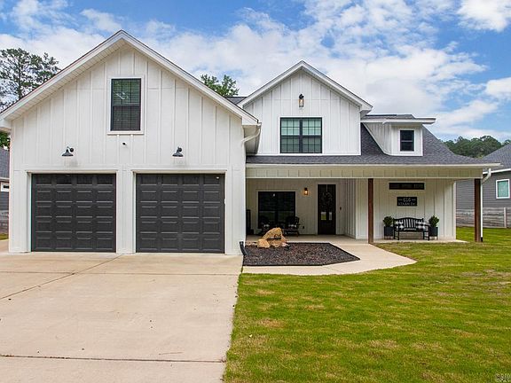 2nd image of 616 Hiram Dr