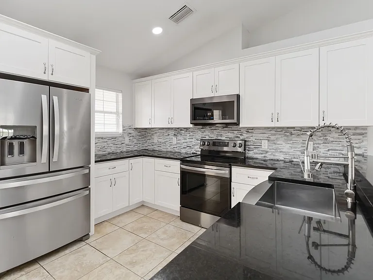 1350 Willow Wind Dr — Photo 8