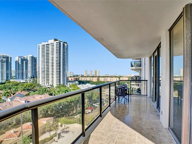 19667 Turnberry Way #9B — Photo 46