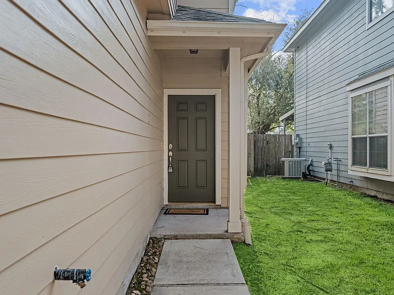 20319 Arbolada Green Ct — Photo 3