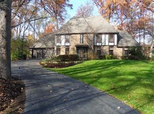 43W854 Red Oak Dr, Elburn, IL 60119