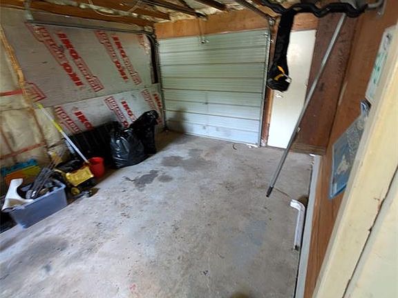 2nd image of 617 Peterson AVENUE