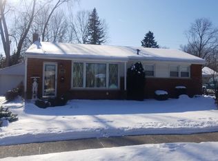 36931 Greenbush Rd, Wayne, MI 48184