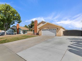 10737 Kearsarge Pl, Riverside, CA 92503