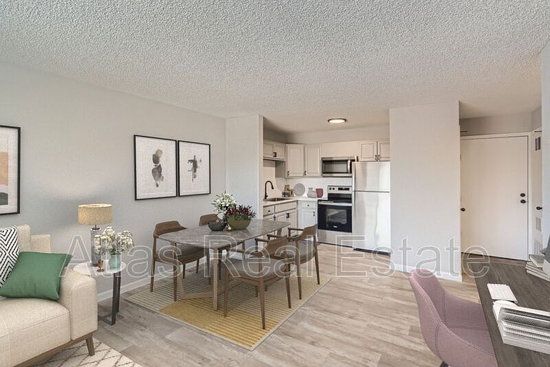 2nd image of 2102 Carmel Dr Unit 303