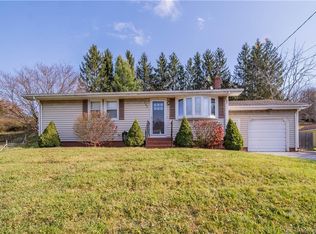 105 County Rd, Torrington, CT 06790