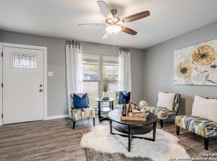 7823 Airlift Ave, San Antonio, TX 78227