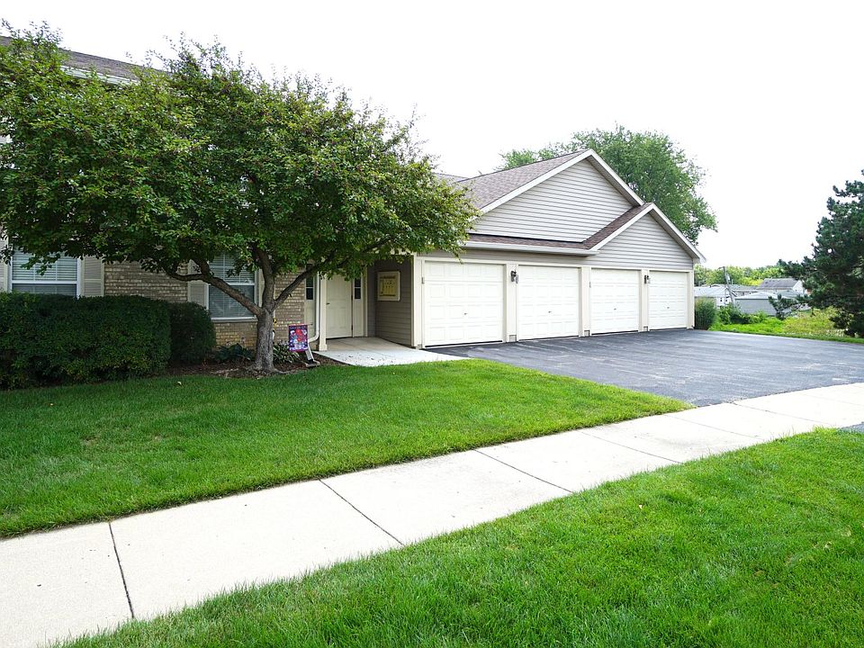 1st image of 1139 N Red Oak Cir Unit 4