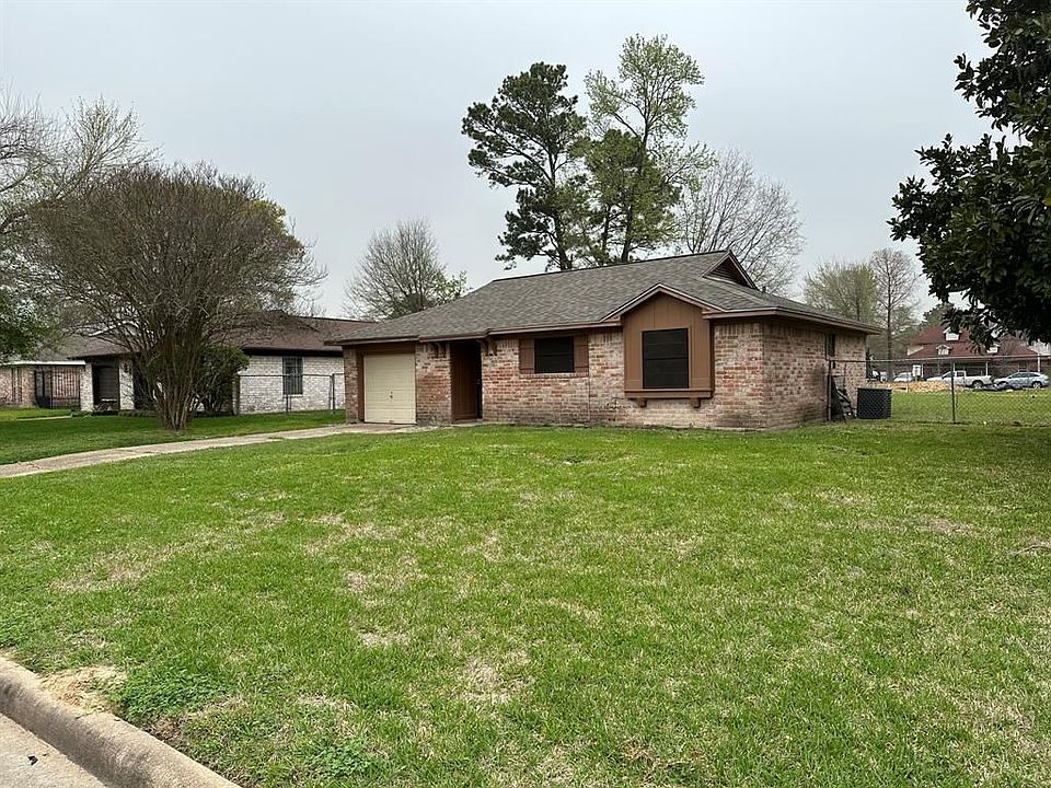 1st image of 10127 Valley Breeze Dr