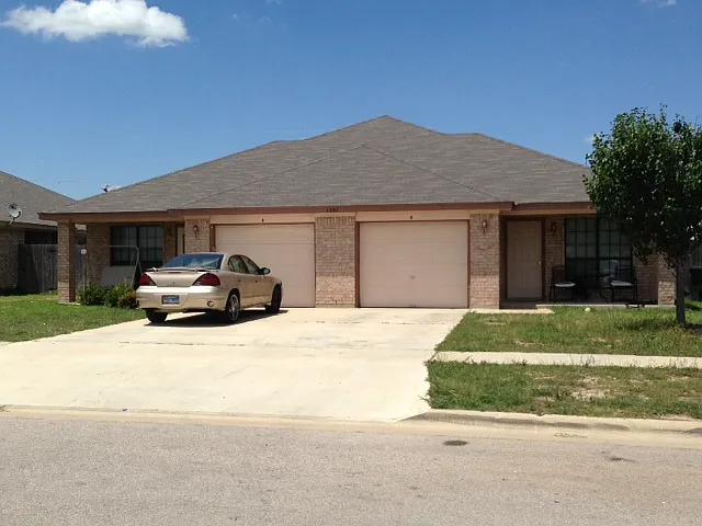 1301 Nicholas Cir #A