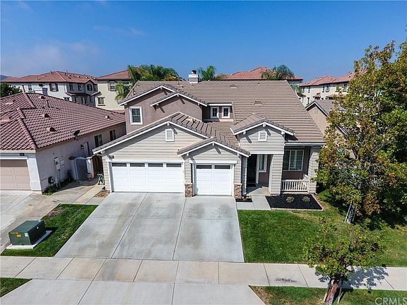 2nd image of 33613 Azalea Ln