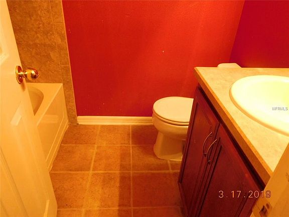 5th image of 10806 Kensington Park Ave