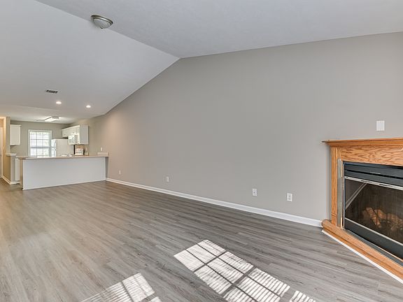 4th image of 7028 Reagan Cir #1
