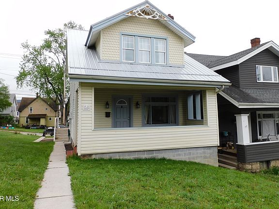 2nd image of 1429 22nd Ave