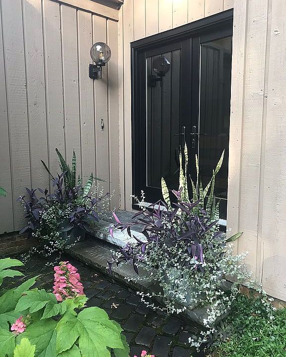 2nd image of 815-48 Windward Dr