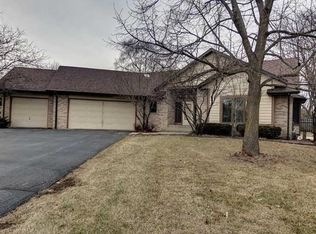 2254 Chenowith Ct, Rockford, IL 61107