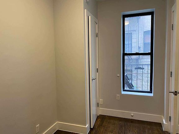3rd image of 124 E 103rd St APT 15